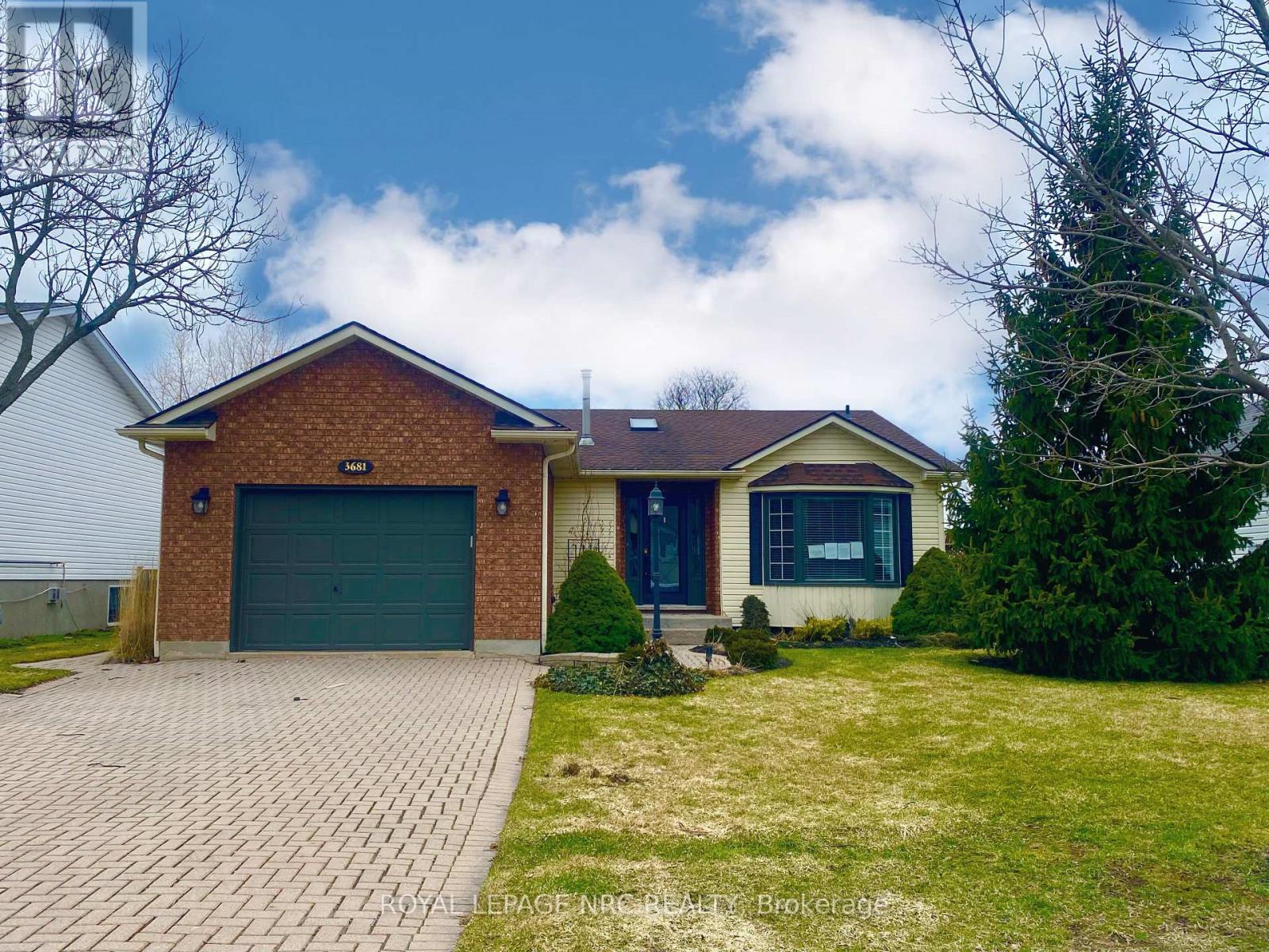 3681 Sussex Lane, Fort Erie, Ontario  L0S 1S0 - Photo 1 - X12939318