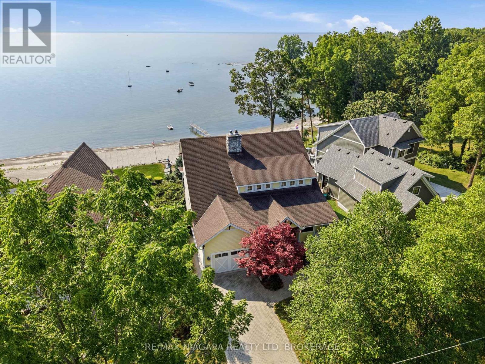 3585 Yacht Harbour Road, Fort Erie, Ontario  L0S 1N0 - Photo 1 - X12949060