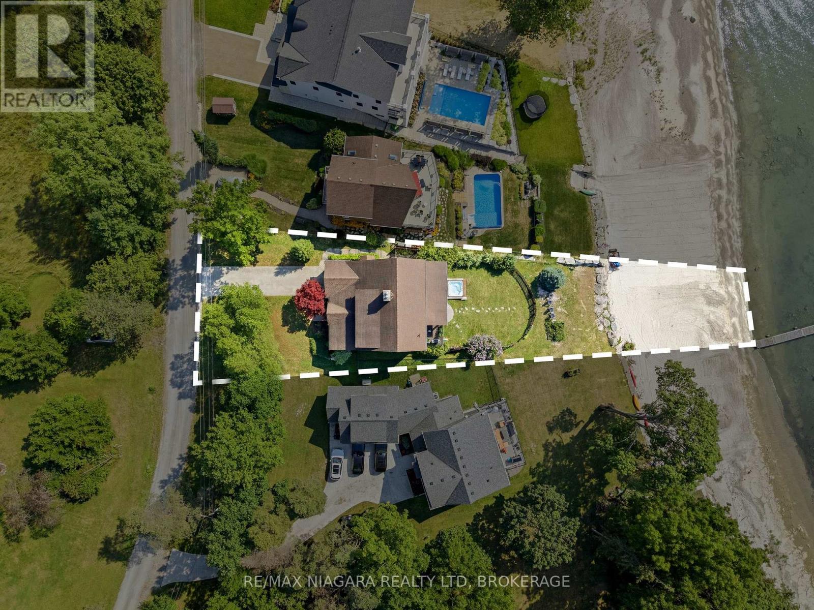 3585 Yacht Harbour Road, Fort Erie, Ontario  L0S 1N0 - Photo 15 - X12949060
