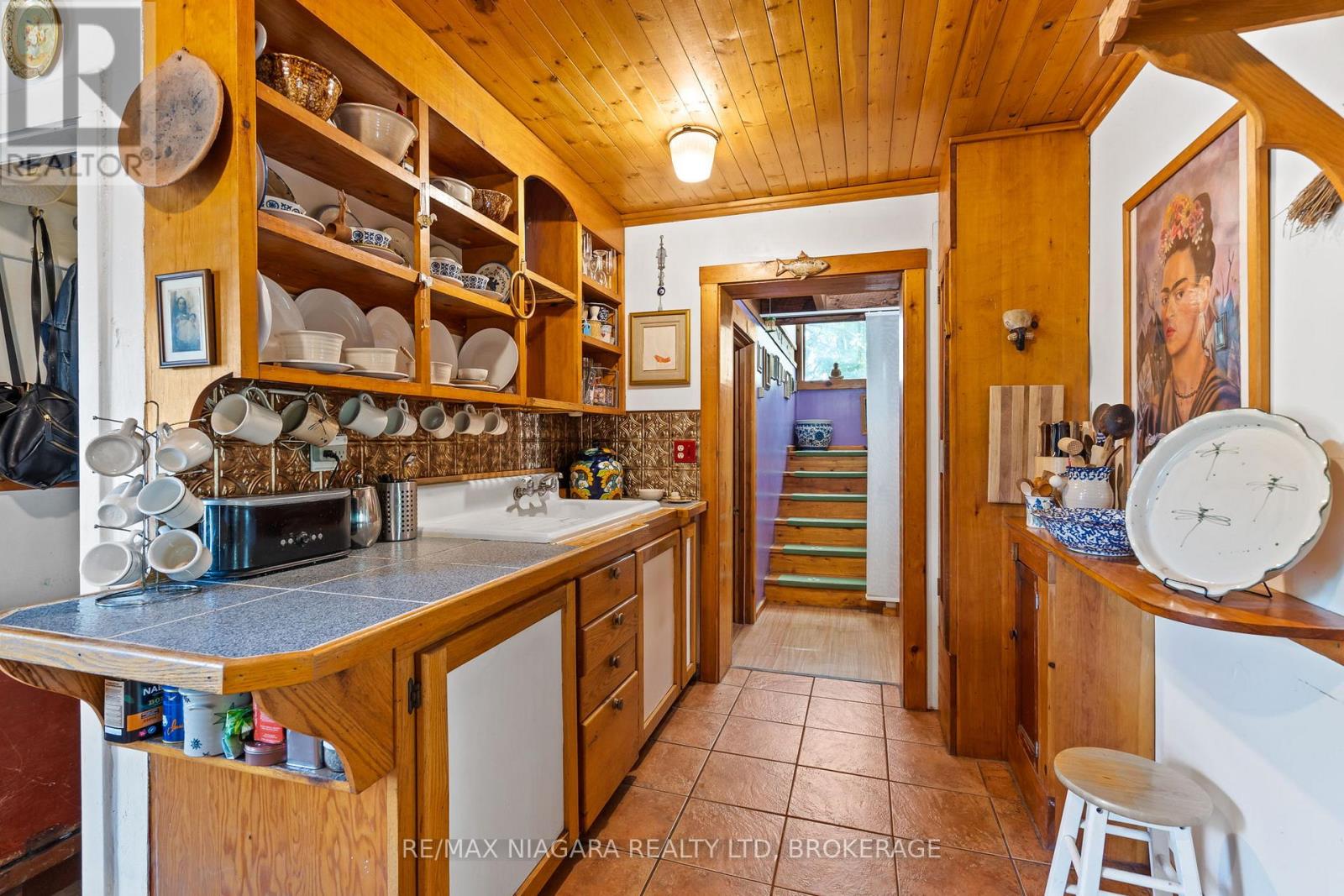 105 Weir Road, Port Colborne, Ontario  L3K 2M8 - Photo 11 - X12950432