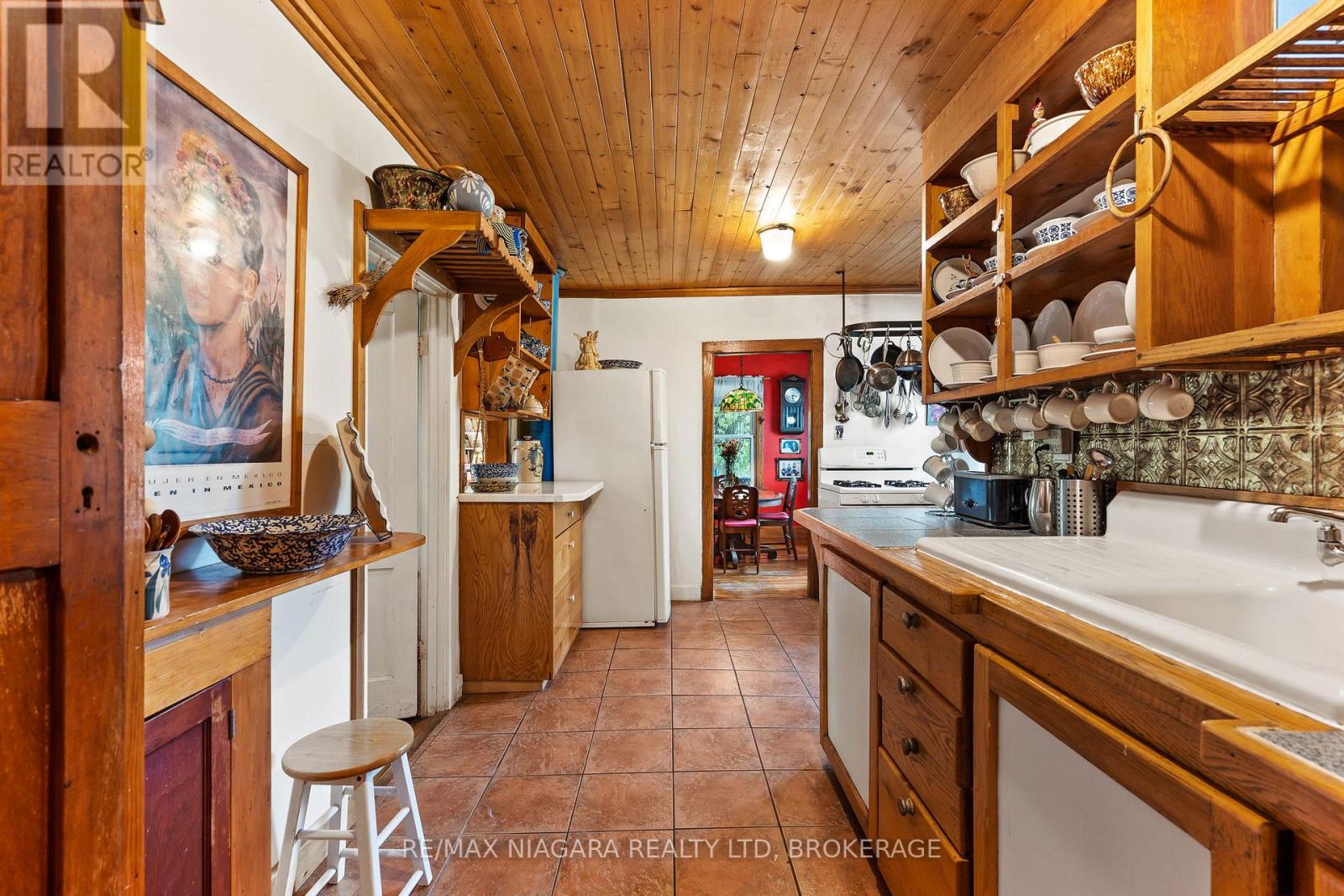 105 Weir Road, Port Colborne, Ontario  L3K 2M8 - Photo 12 - X12950432