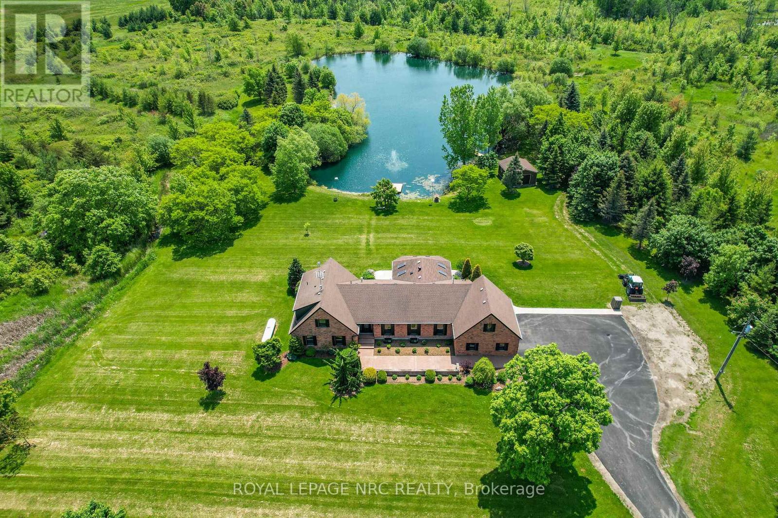 2021 Victoria Avenue, Pelham, Ontario  L0S 1C0 - Photo 1 - X12952556