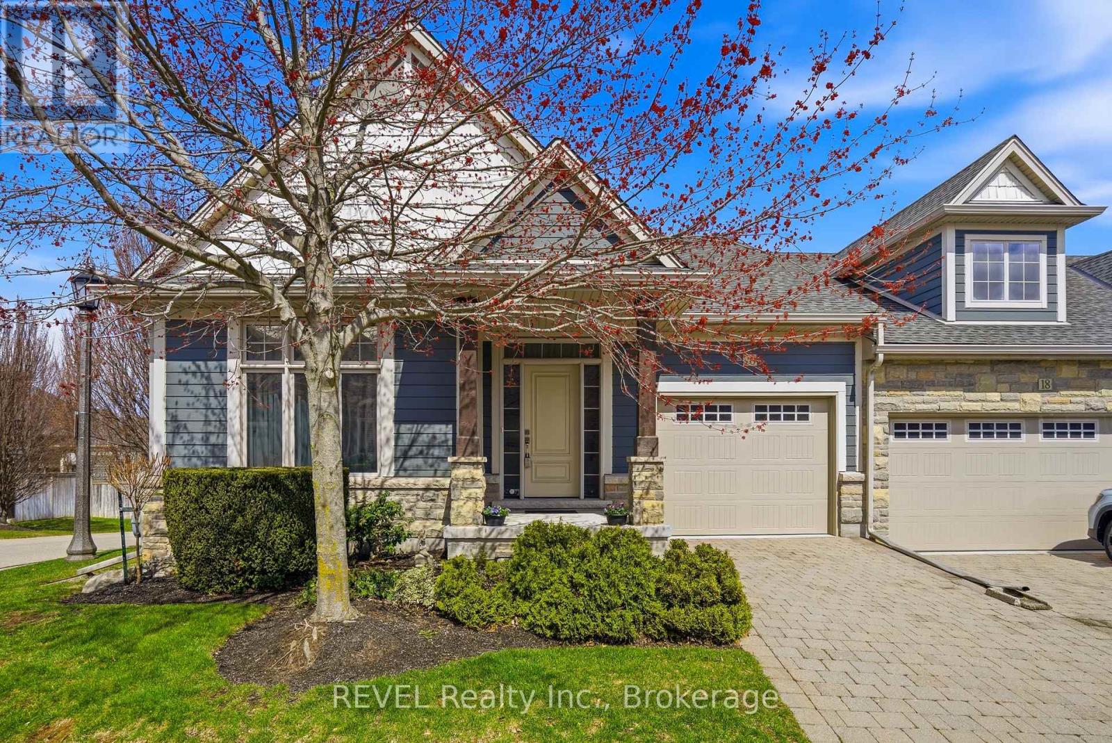 20 Crimson Drive, Niagara-On-The-Lake, Ontario  L0S 1P0 - Photo 1 - X12971740