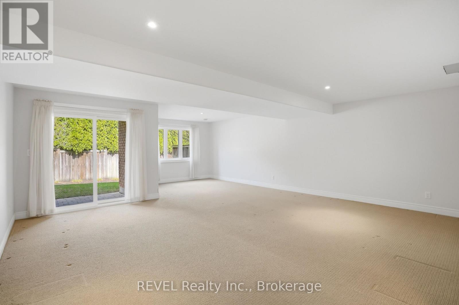 20 Crimson Drive, Niagara-On-The-Lake, Ontario  L0S 1P0 - Photo 27 - X12971740