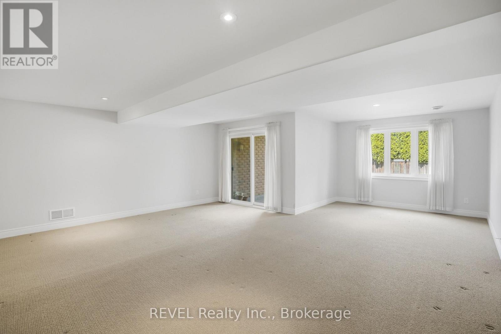 20 Crimson Drive, Niagara-On-The-Lake, Ontario  L0S 1P0 - Photo 29 - X12971740