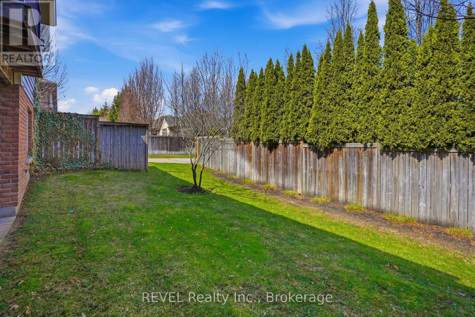 20 Crimson Drive, Niagara-On-The-Lake, Ontario  L0S 1P0 - Photo 38 - X12971740