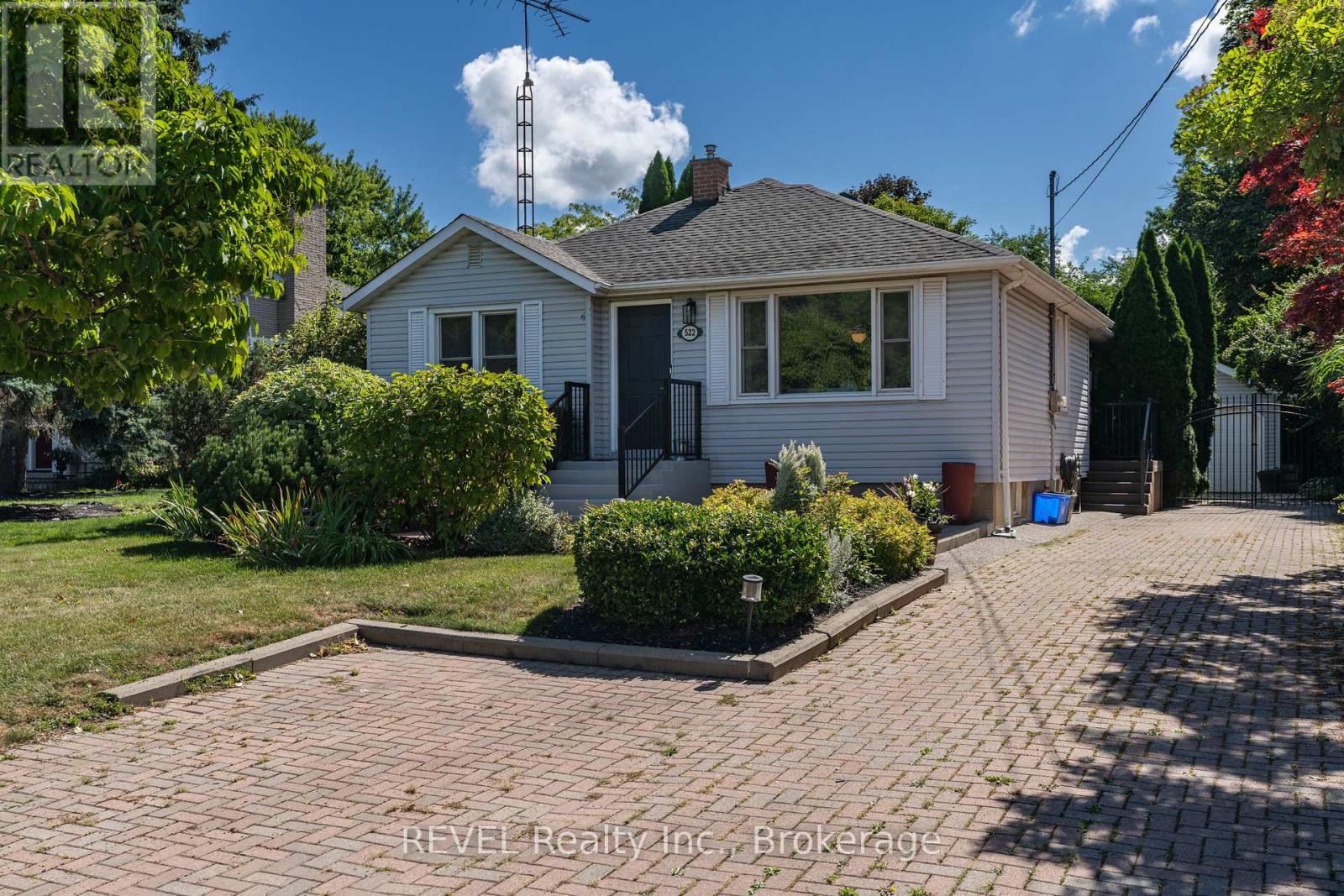 522 Mississagua Road, Niagara-On-The-Lake, Ontario  L0S 1J0 - Photo 1 - X12974746