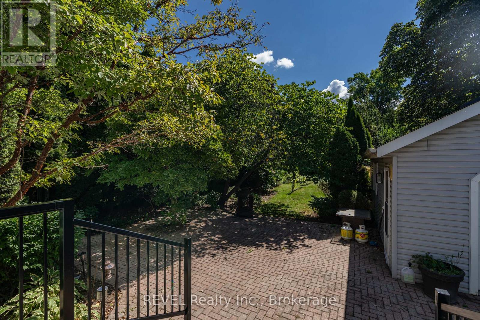 522 Mississagua Road, Niagara-On-The-Lake, Ontario  L0S 1J0 - Photo 4 - X12974746