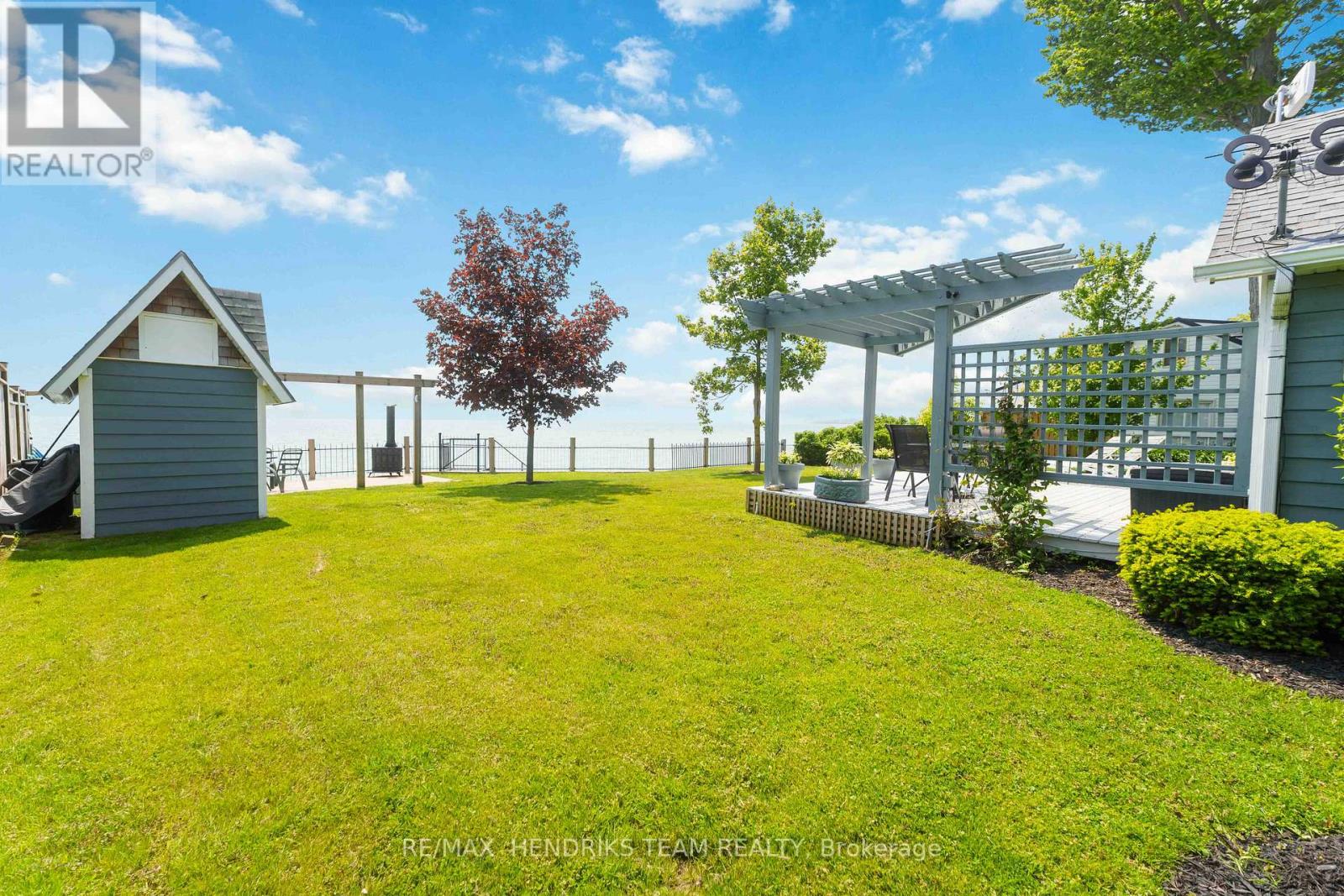 9 Shoreline Trail, Haldimand, Ontario  N1A 2W8 - Photo 1 - X12974986