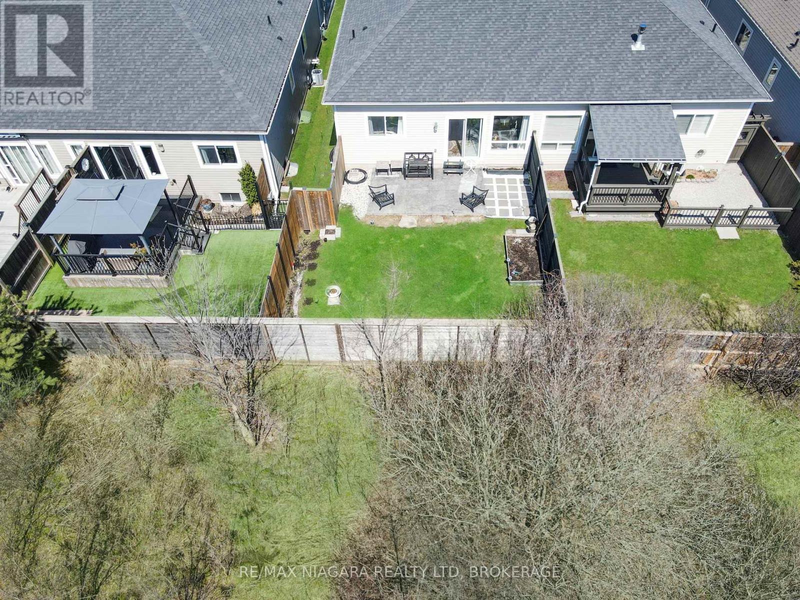 1041 Meadowood Street, Fort Erie, Ontario  L2A 5B9 - Photo 20 - X12982192