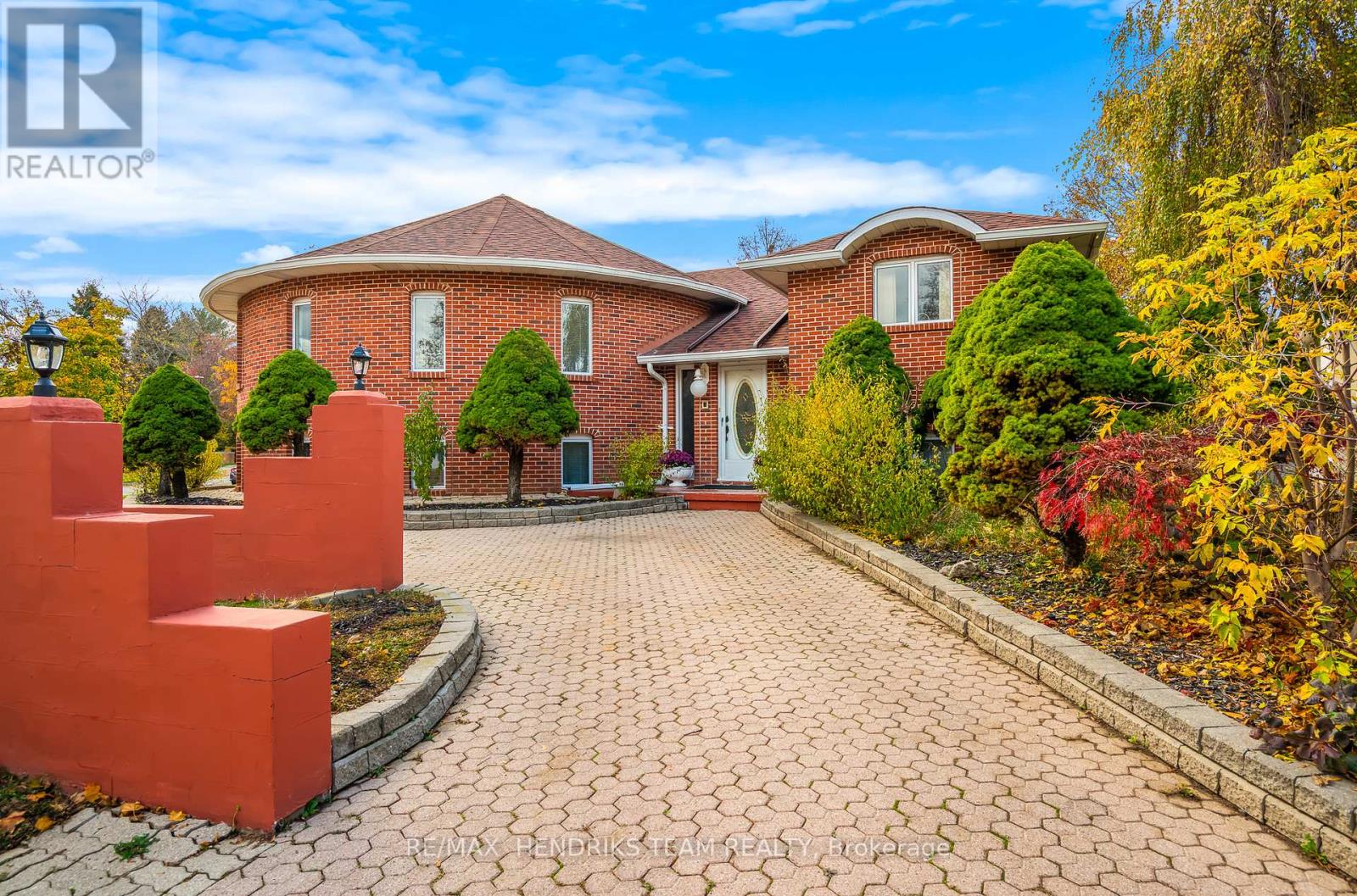 85 Westgate Park Drive, St. Catharines, Ontario  L2N 5X1 - Photo 3 - X13017810