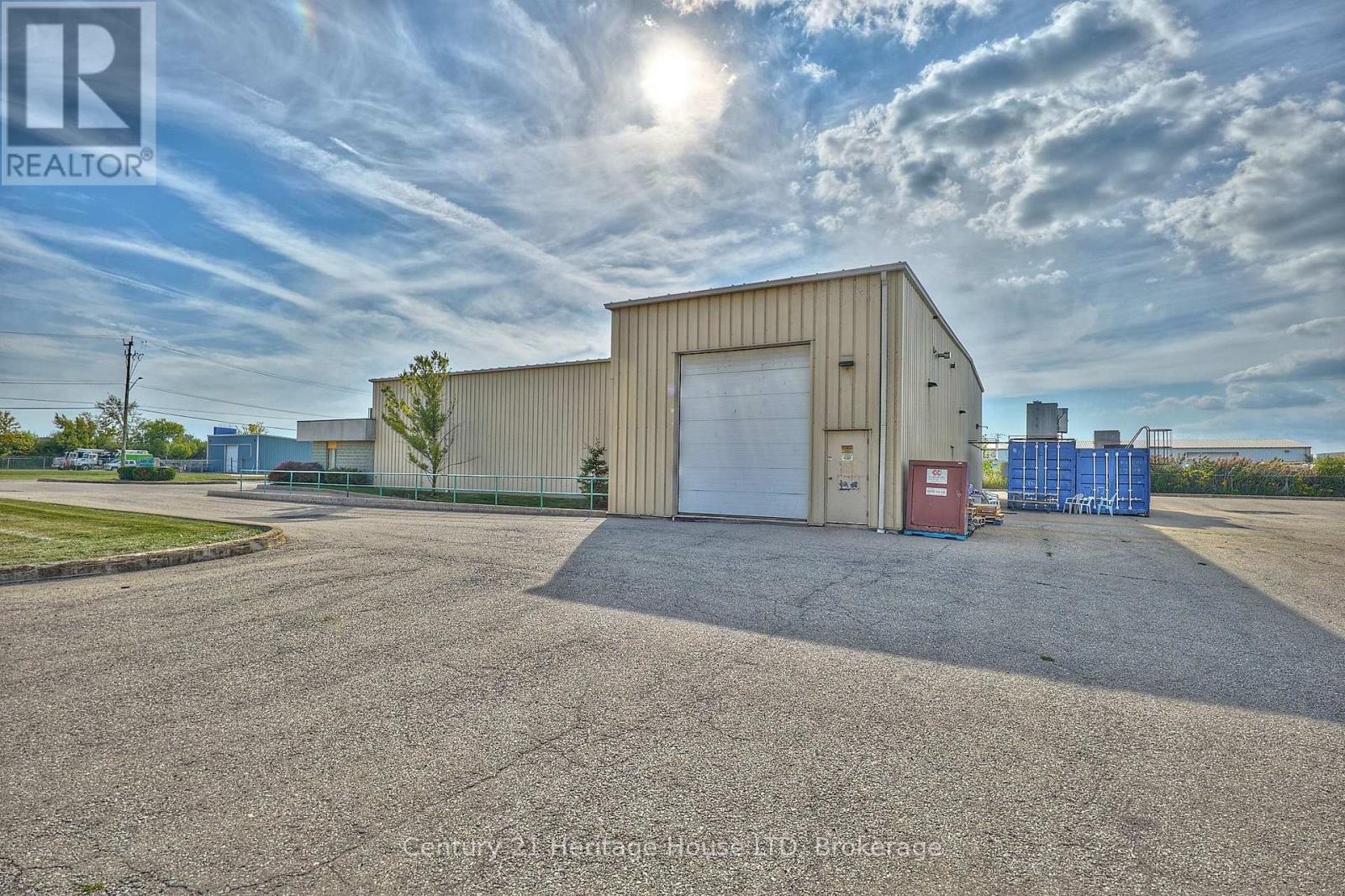 1360 Commerce Parkway, Fort Erie, Ontario  L2A 5M4 - Photo 4 - X13018892