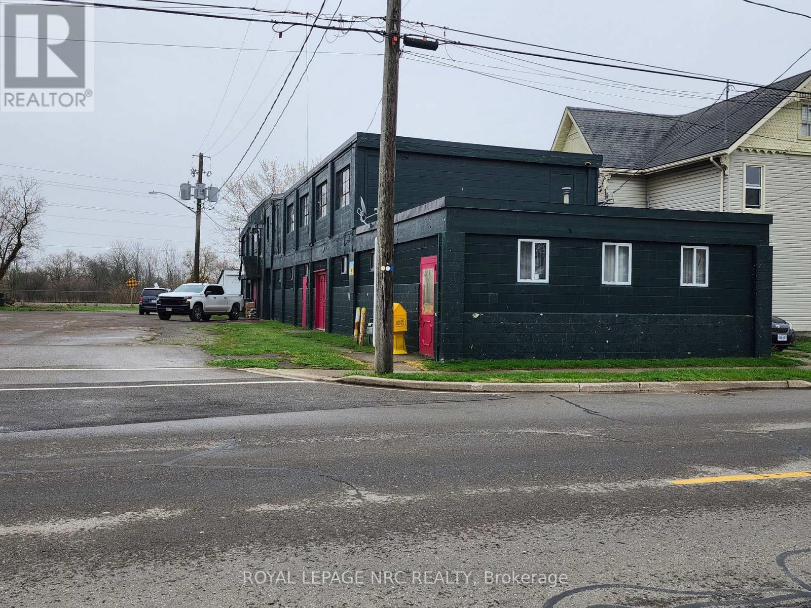 6 George Street, Port Colborne, Ontario  L3K 3S1 - Photo 1 - X13021936