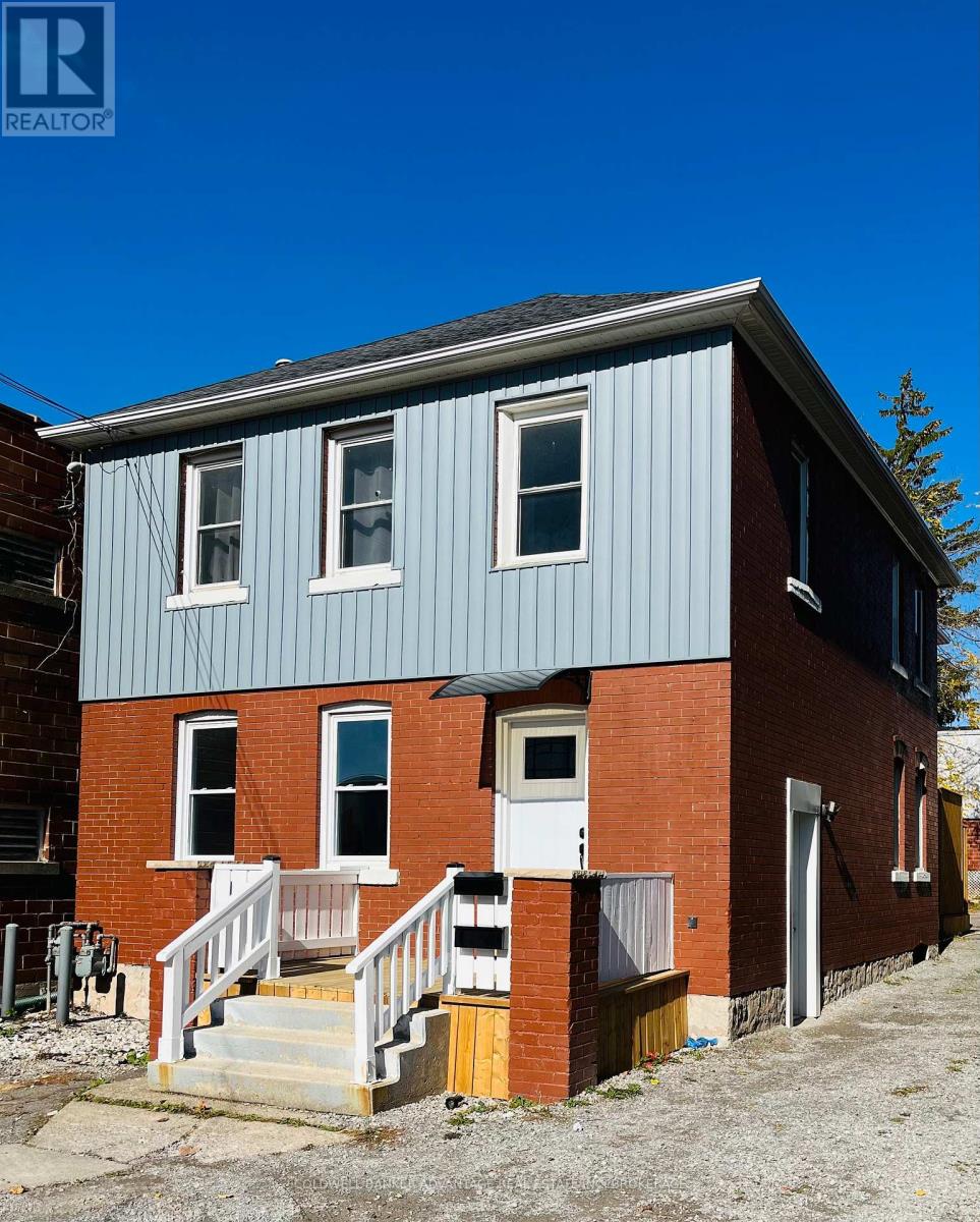 14 Albert Street, Welland, Ontario  L3B 4L2 - Photo 1 - X13042106