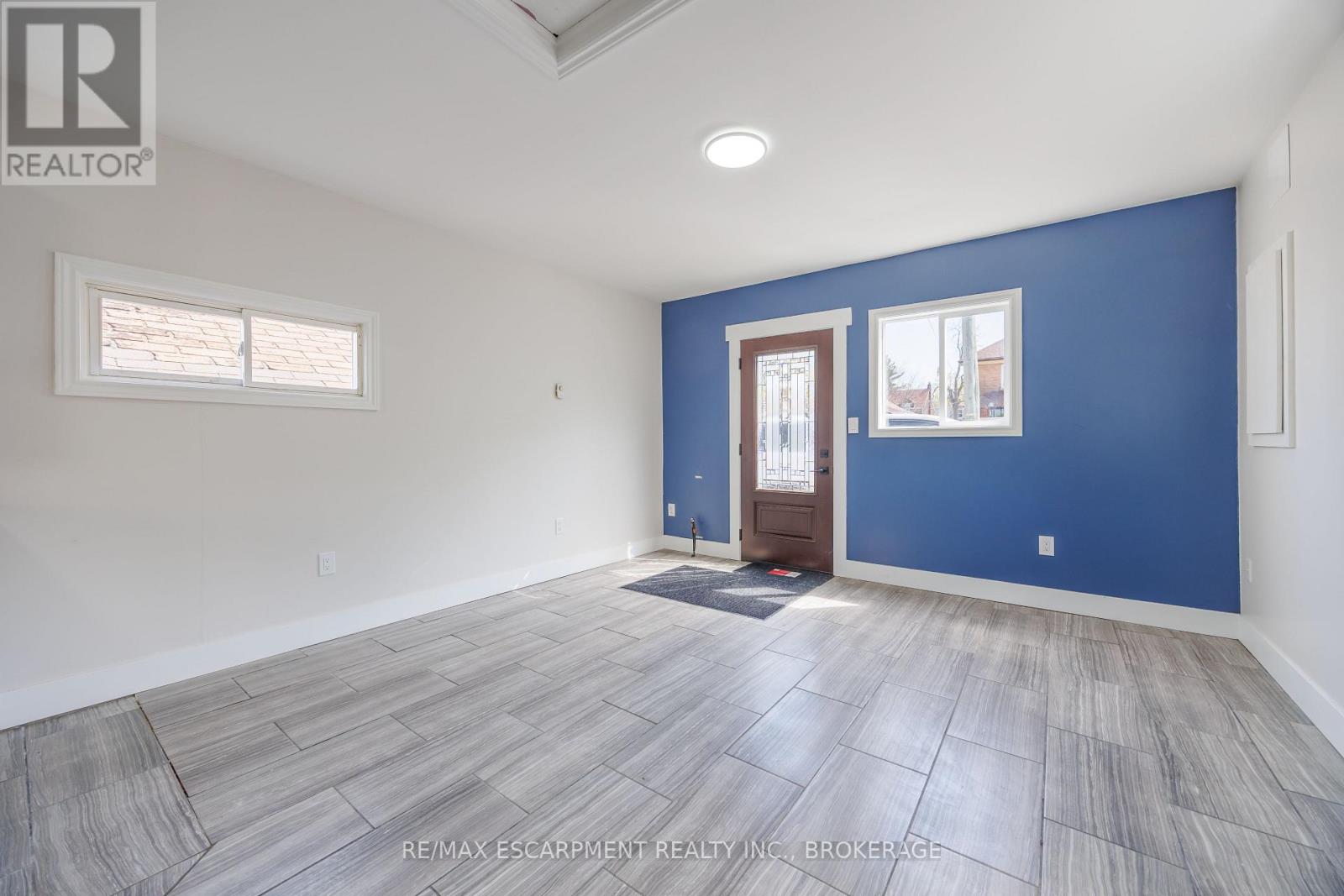 13 Chestnut Lane, St. Catharines, Ontario  L2T 1G3 - Photo 4 - X13044862