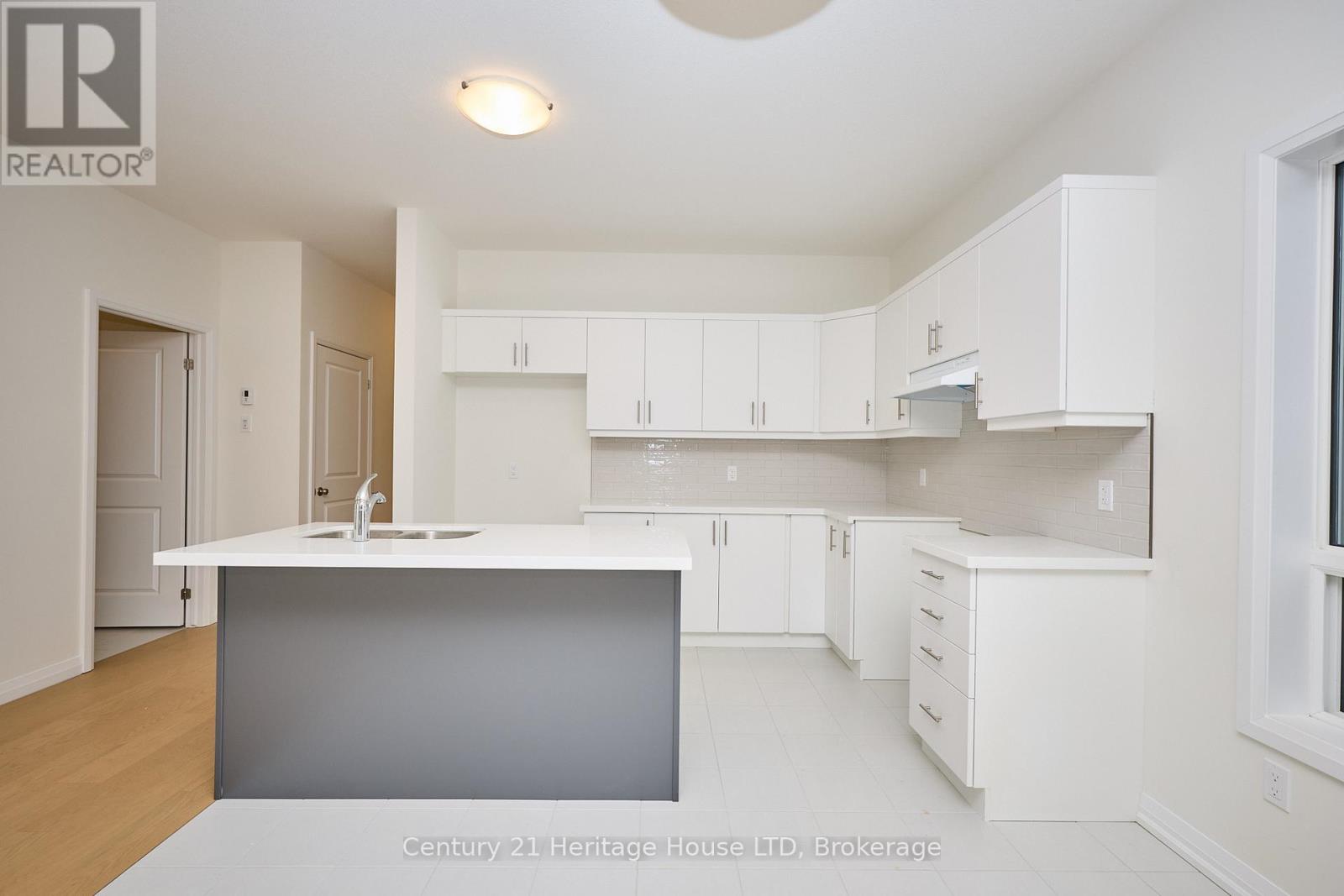 407 Louisa Street, Fort Erie, Ontario  L2A 6T6 - Photo 9 - X13047274