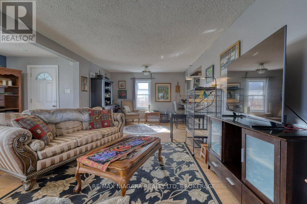30 Erie Street, Welland, Ontario  L3B 5J7 - Photo 17 - X13055060