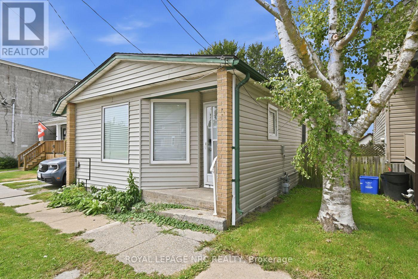 166 Mitchell Street, Port Colborne, Ontario  L3K 1Y1 - Photo 1 - X13061284