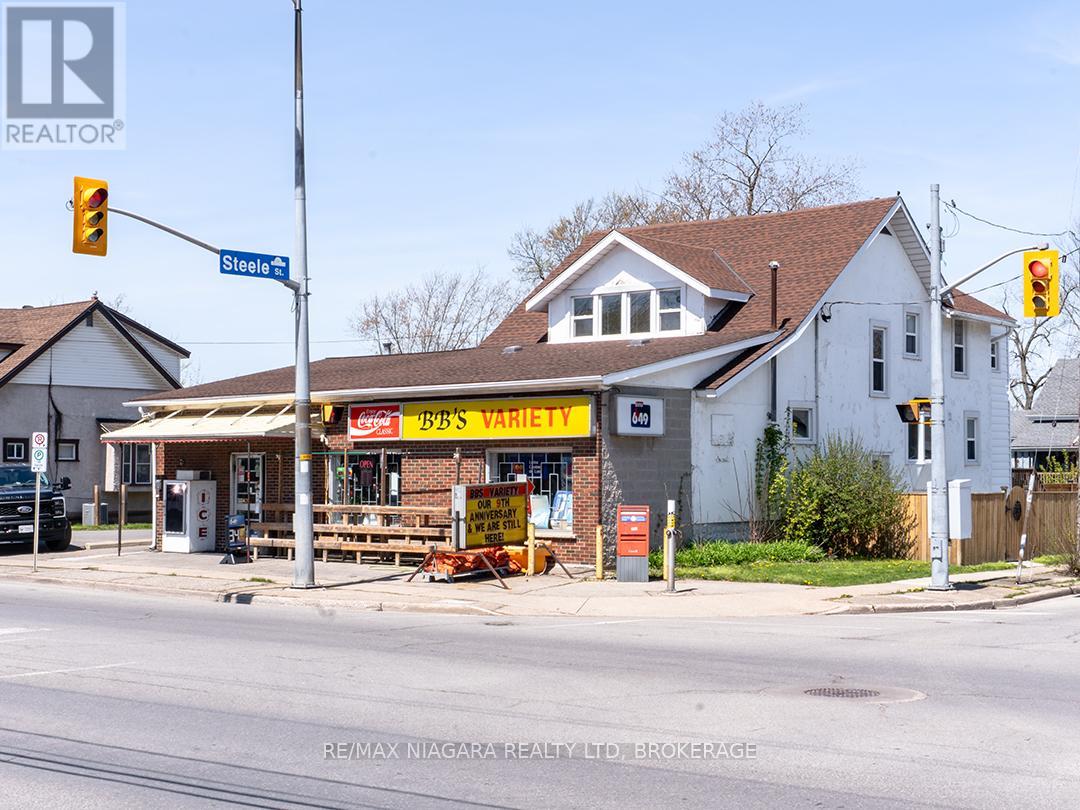 481 Main Street W, Port Colborne, Ontario  L3K 3W3 - Photo 1 - X13065076