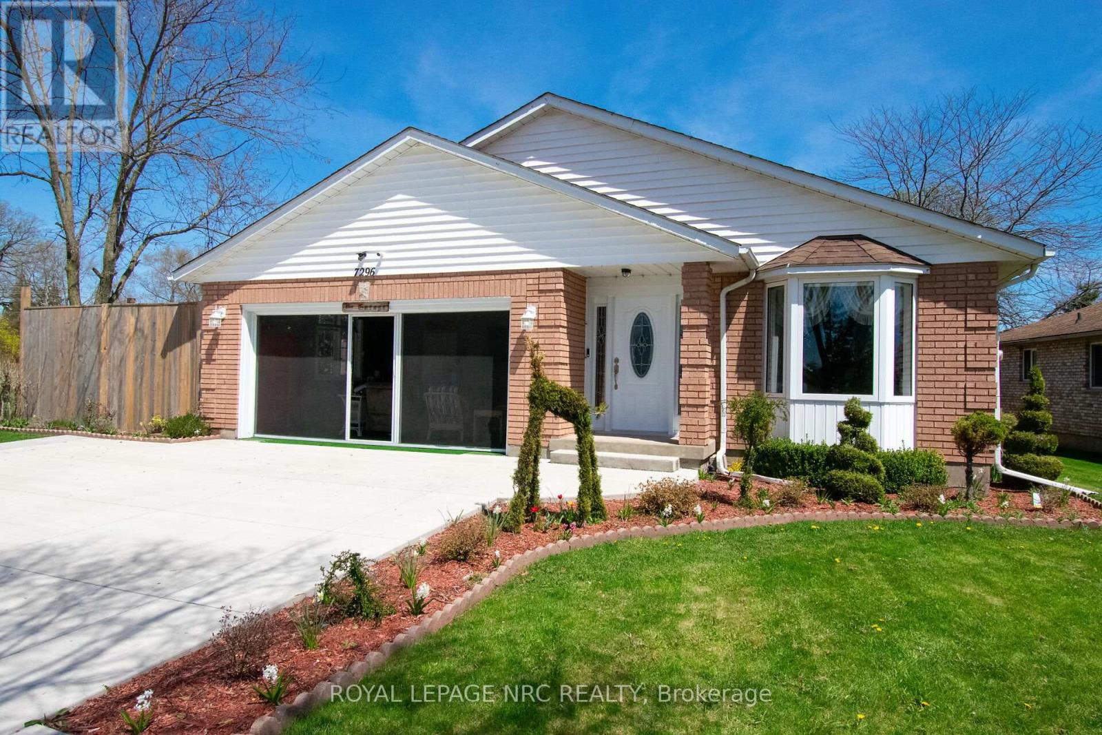 7296 Alex Avenue, Niagara Falls, Ontario  L2G 7V4 - Photo 1 - X13065730