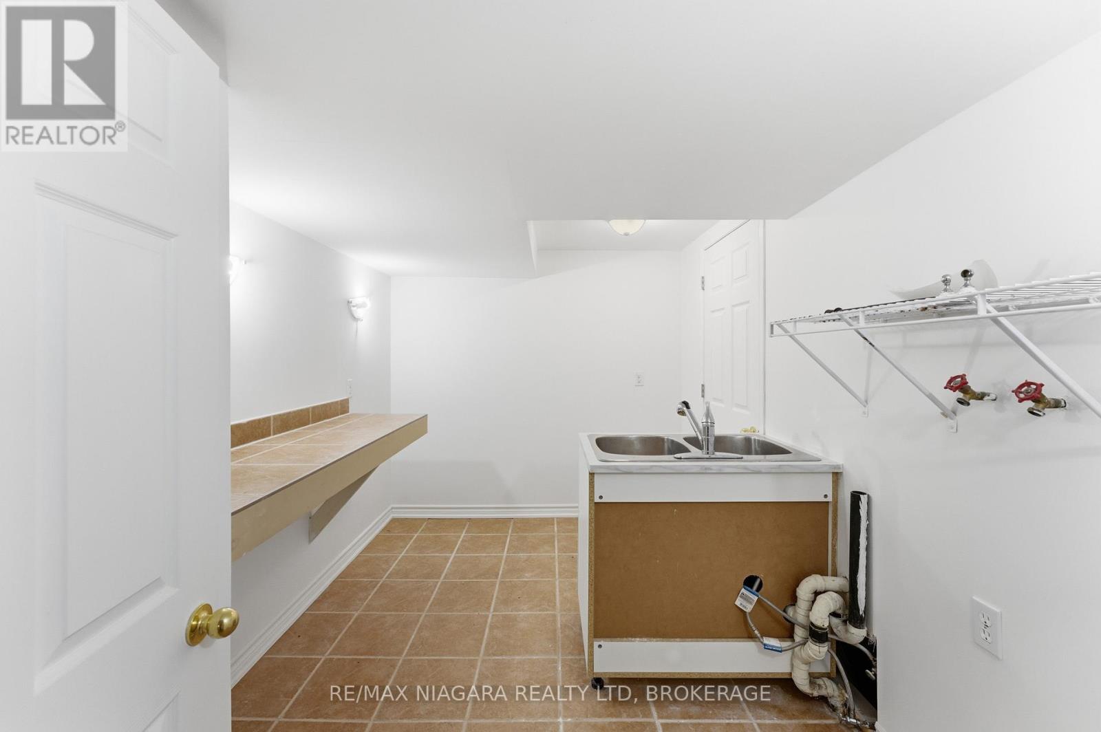 355 Bernard Avenue, Fort Erie, Ontario  L0S 1N0 - Photo 16 - X13066976