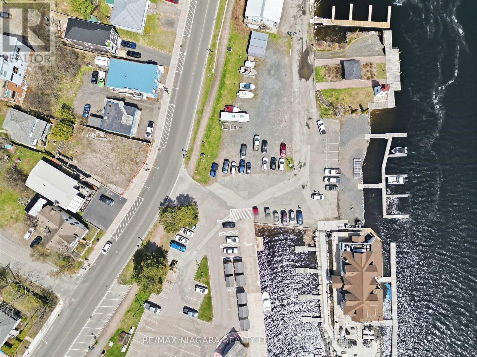 22 Bay Street, Parry Sound, Ontario  P2A 1S5 - Photo 6 - X13069096