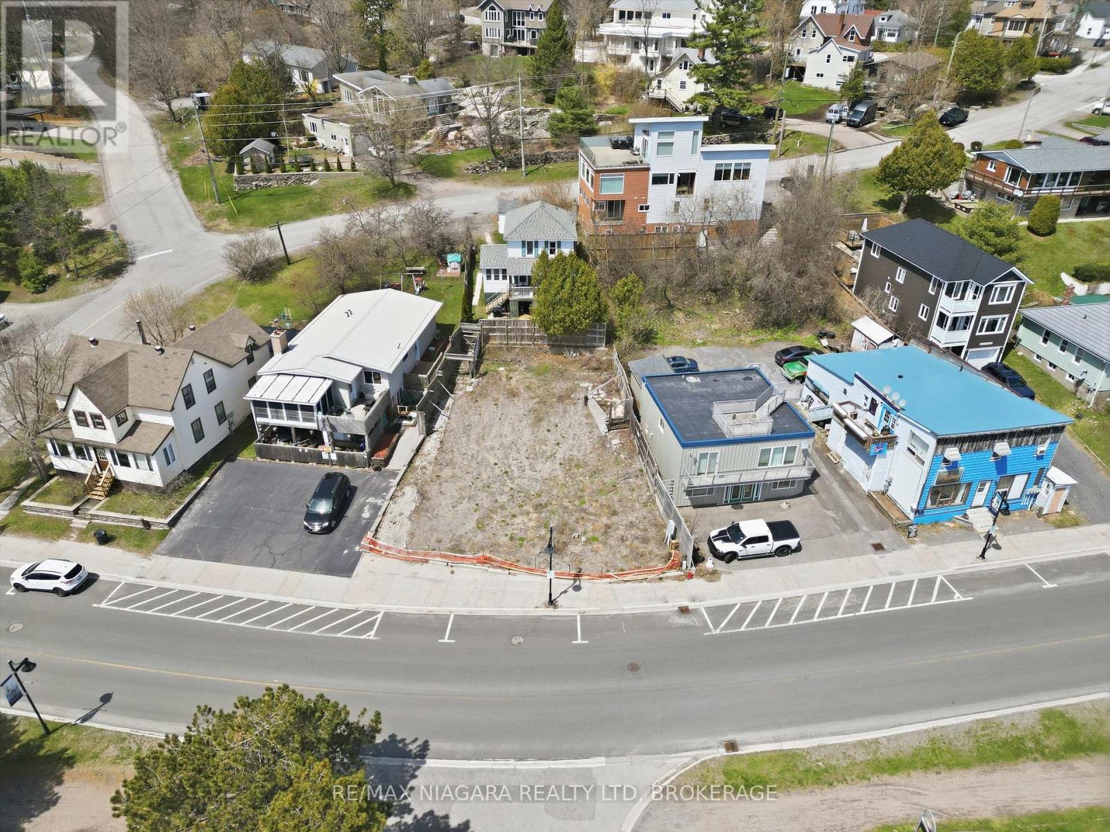 22 Bay Street, Parry Sound, Ontario  P2A 1S5 - Photo 8 - X13069096