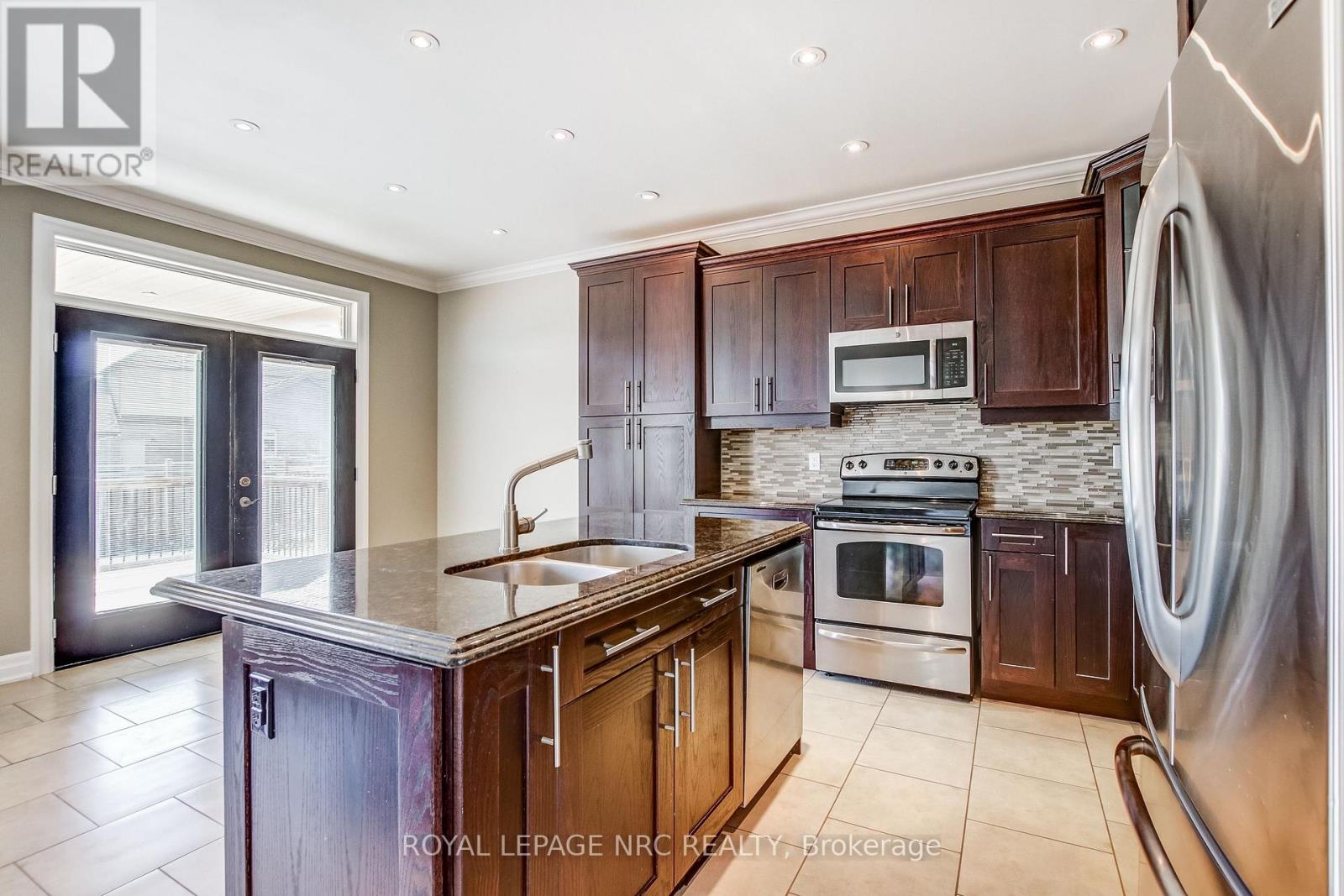 5784 Ironwood Street, Niagara Falls, Ontario  L2H 0G4 - Photo 10 - X13071692