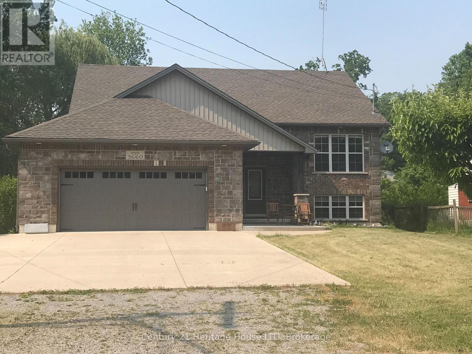 3660 Brunswick Avenue, Fort Erie, Ontario  L0S 1B0 - Photo 1 - X13072088