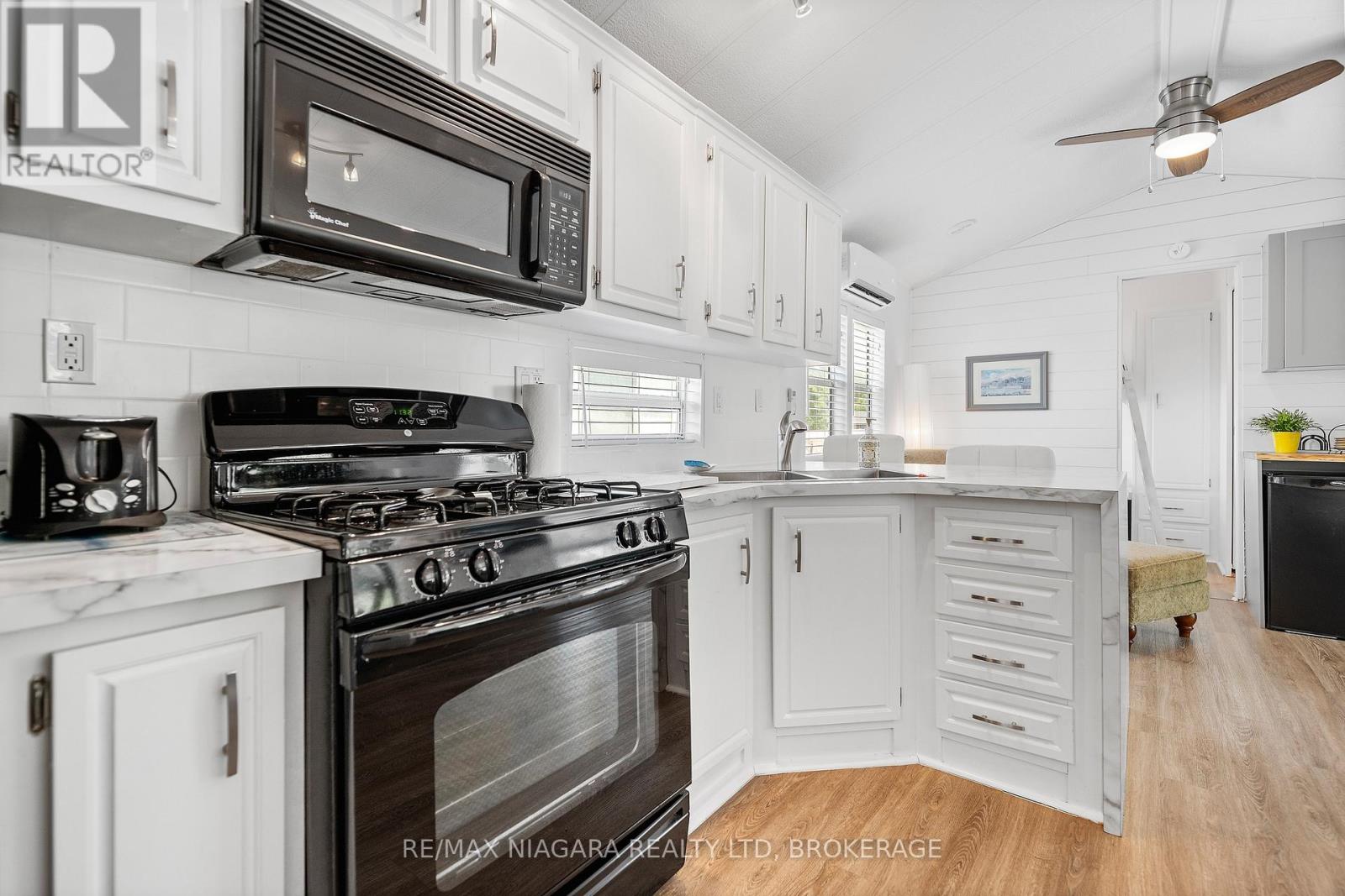 28 Mariner Crescent, Port Colborne, Ontario  L0S 1R0 - Photo 7 - X13073974