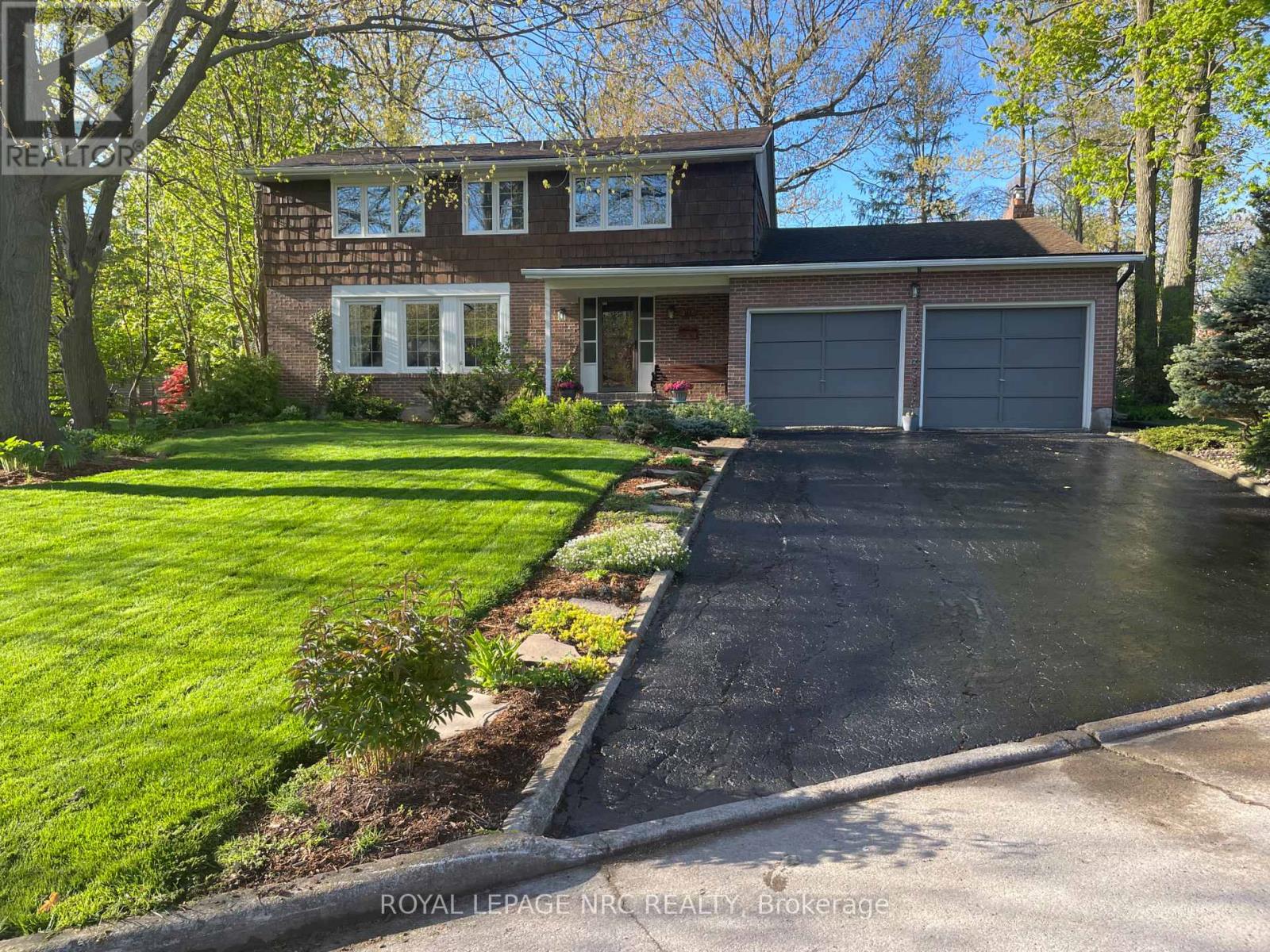 10 Briarfield Crescent, St. Catharines, Ontario  L2T 3T5 - Photo 1 - X13082652