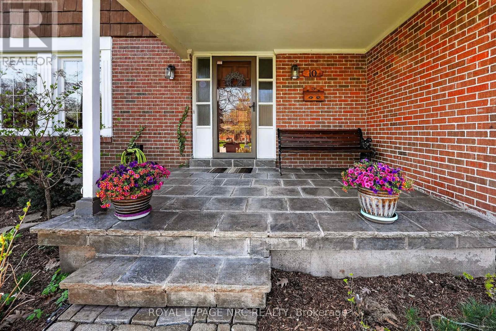 10 Briarfield Crescent, St. Catharines, Ontario  L2T 3T5 - Photo 4 - X13082652