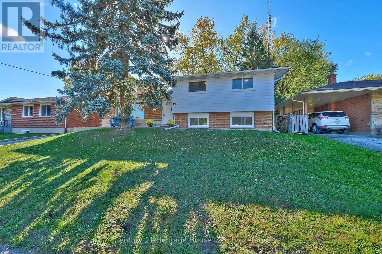 148 Champlain Drive, Fort Erie, Ontario  L2A 1Z8 - Photo 1 - X13090328