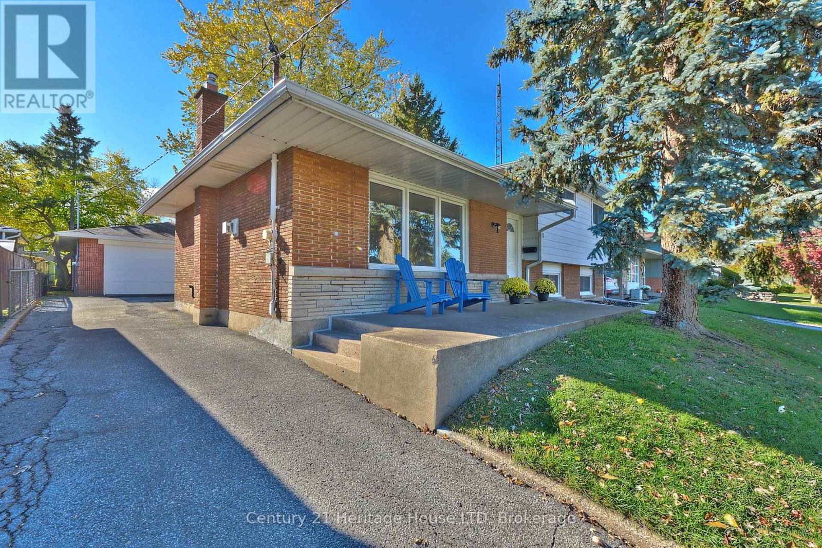 148 Champlain Drive, Fort Erie, Ontario  L2A 1Z8 - Photo 2 - X13090328