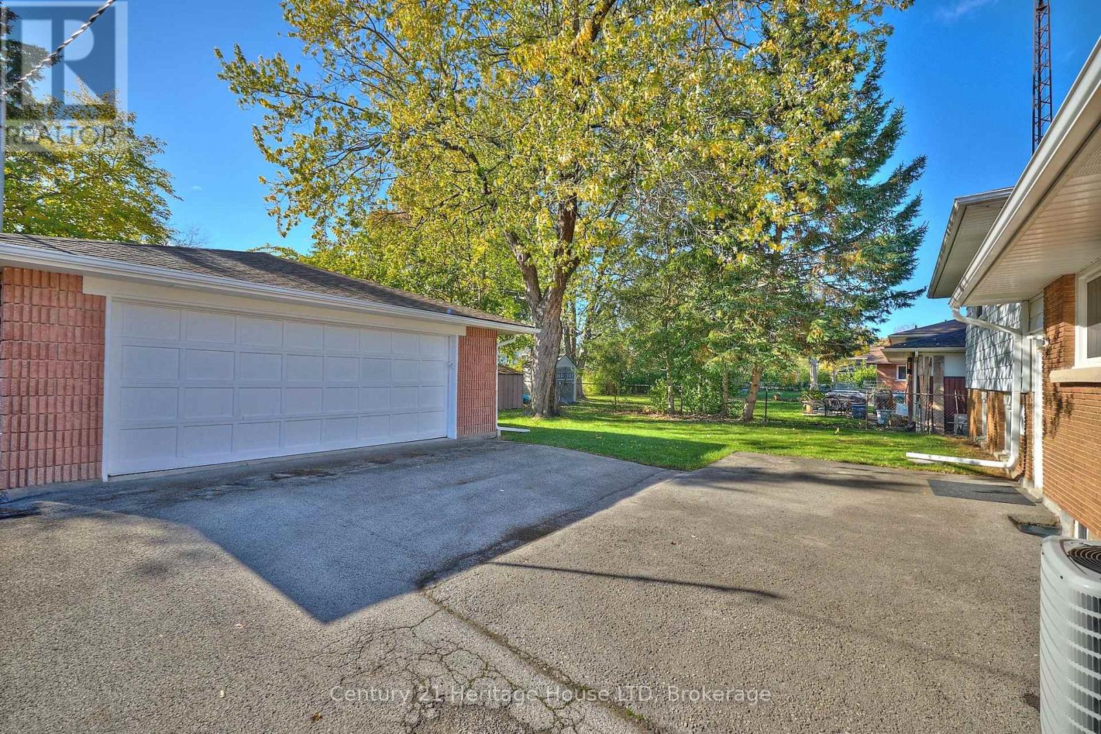 148 Champlain Drive, Fort Erie, Ontario  L2A 1Z8 - Photo 24 - X13090328