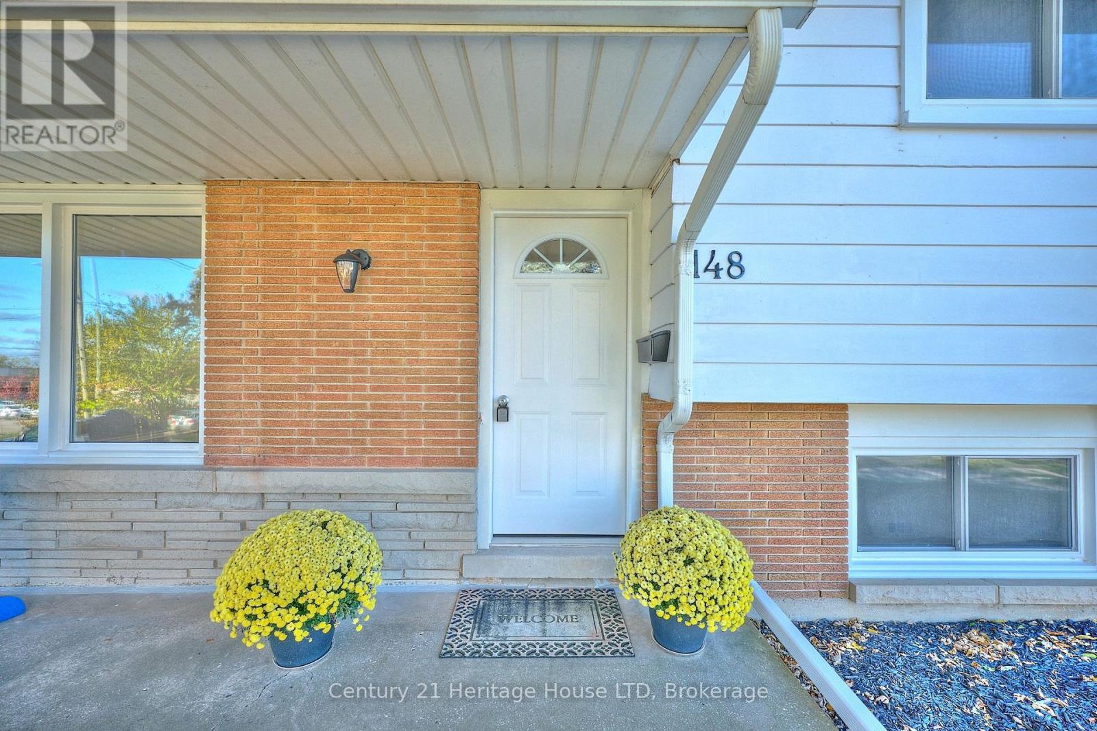 148 Champlain Drive, Fort Erie, Ontario  L2A 1Z8 - Photo 4 - X13090328