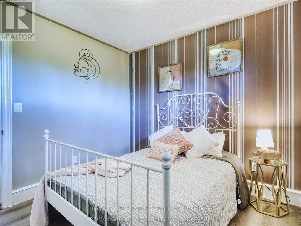 28 Marsdale Drive, St. Catharines, Ontario  L2T 3S3 - Photo 18 - X13091096