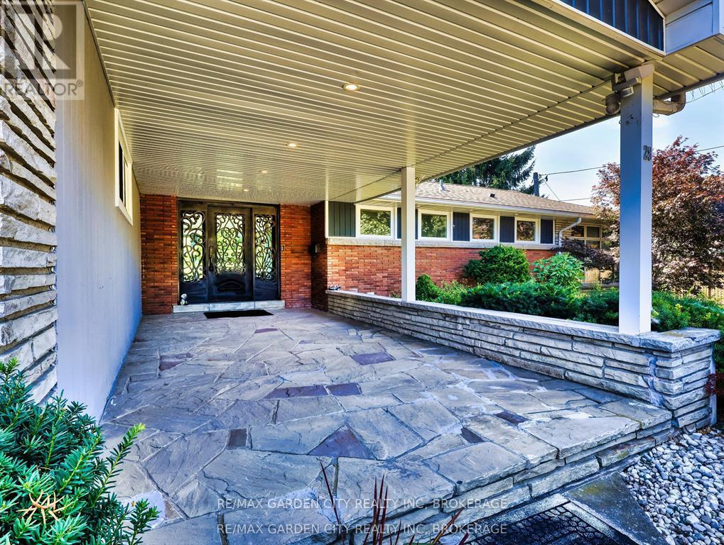28 Marsdale Drive, St. Catharines, Ontario  L2T 3S3 - Photo 4 - X13091096