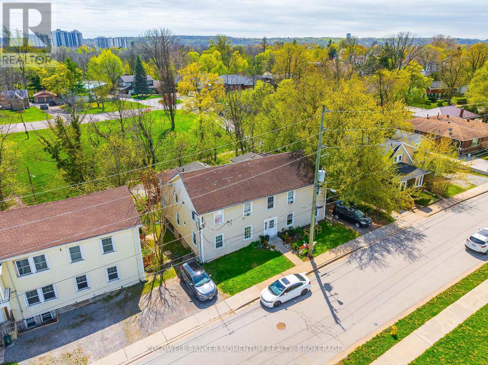 17 Hainer Street, St. Catharines, Ontario  L2S 1M5 - Photo 1 - X13093872