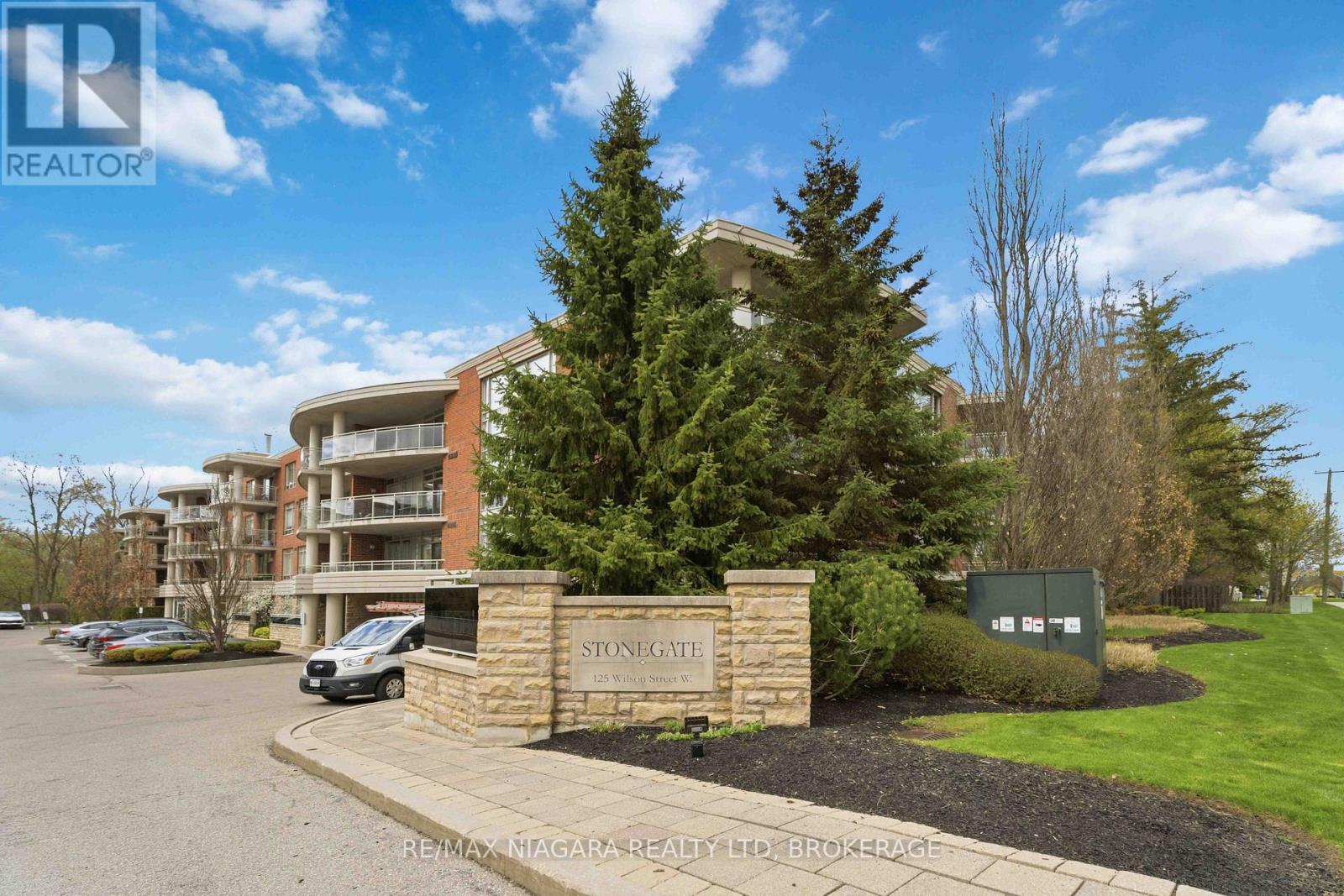 107 - 125 Wilson Street W, Hamilton, Ontario  L9G 0B3 - Photo 1 - X13099454