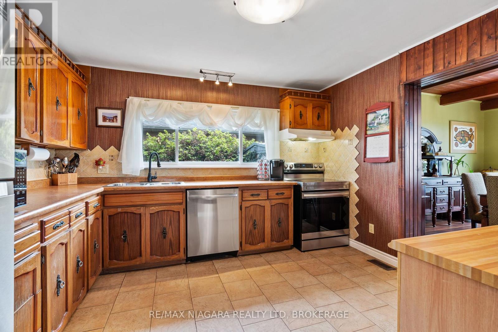 10419 Lakeshore Road, Wainfleet, Ontario  L3K 5V4 - Photo 10 - X13099880