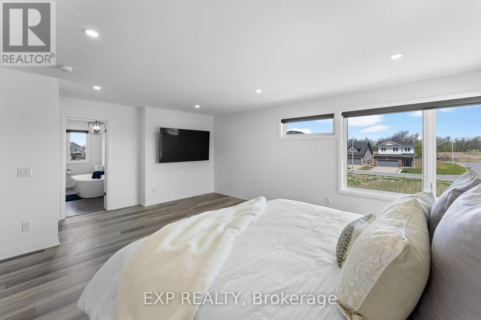 7365 Jonathan Drive, Niagara Falls, Ontario  L2H 3T3 - Photo 25 - X13104388