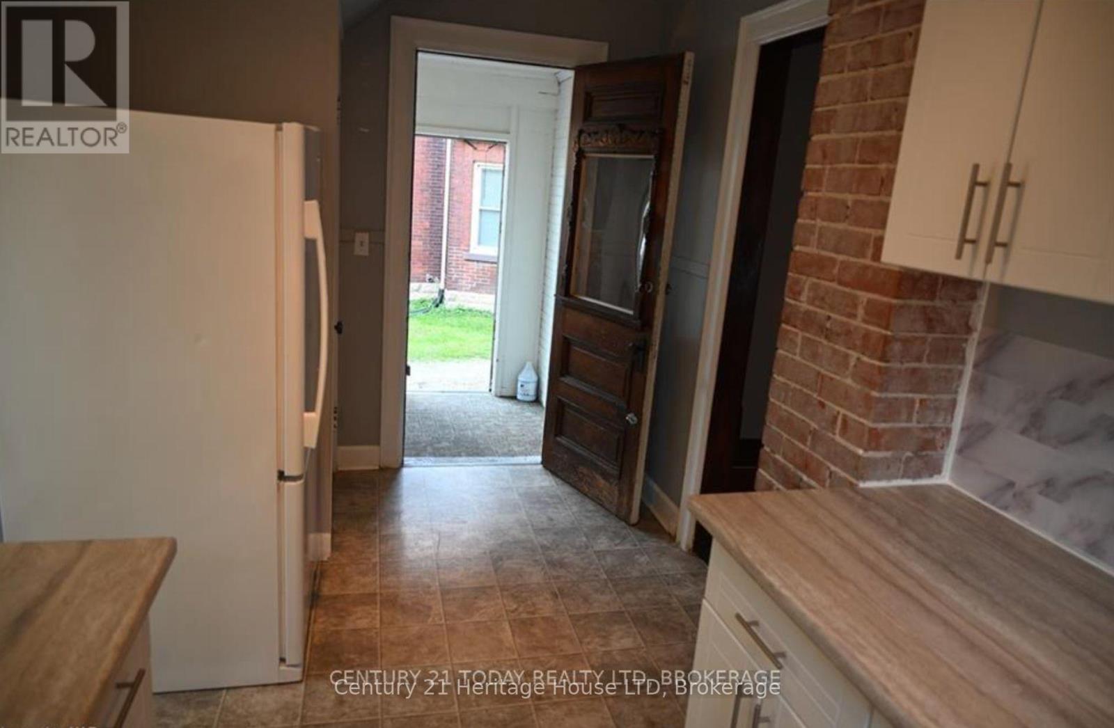 14 Emerick Avenue, Fort Erie, Ontario  L2A 2W3 - Photo 11 - X13106526