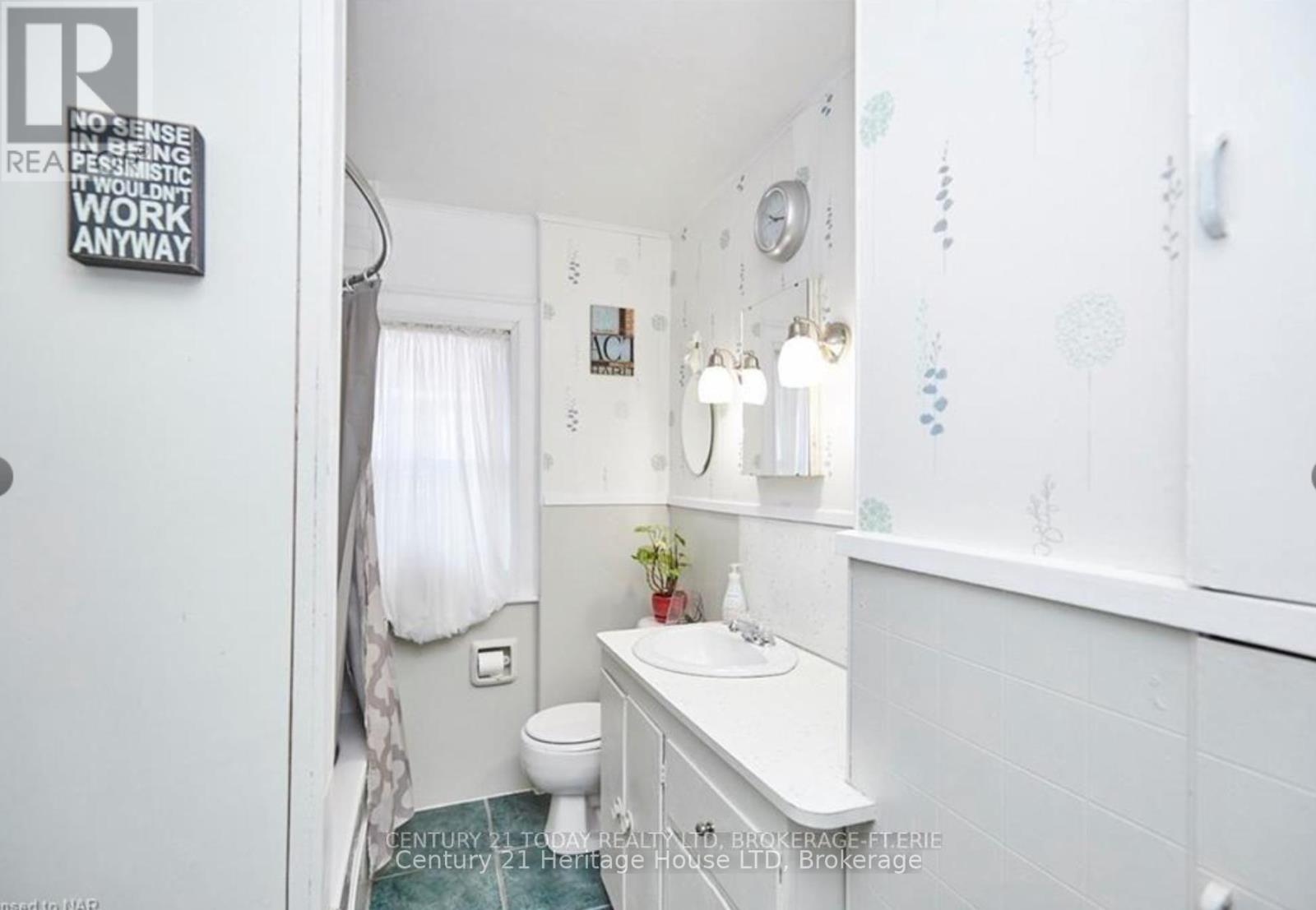 14 Emerick Avenue, Fort Erie, Ontario  L2A 2W3 - Photo 13 - X13106526