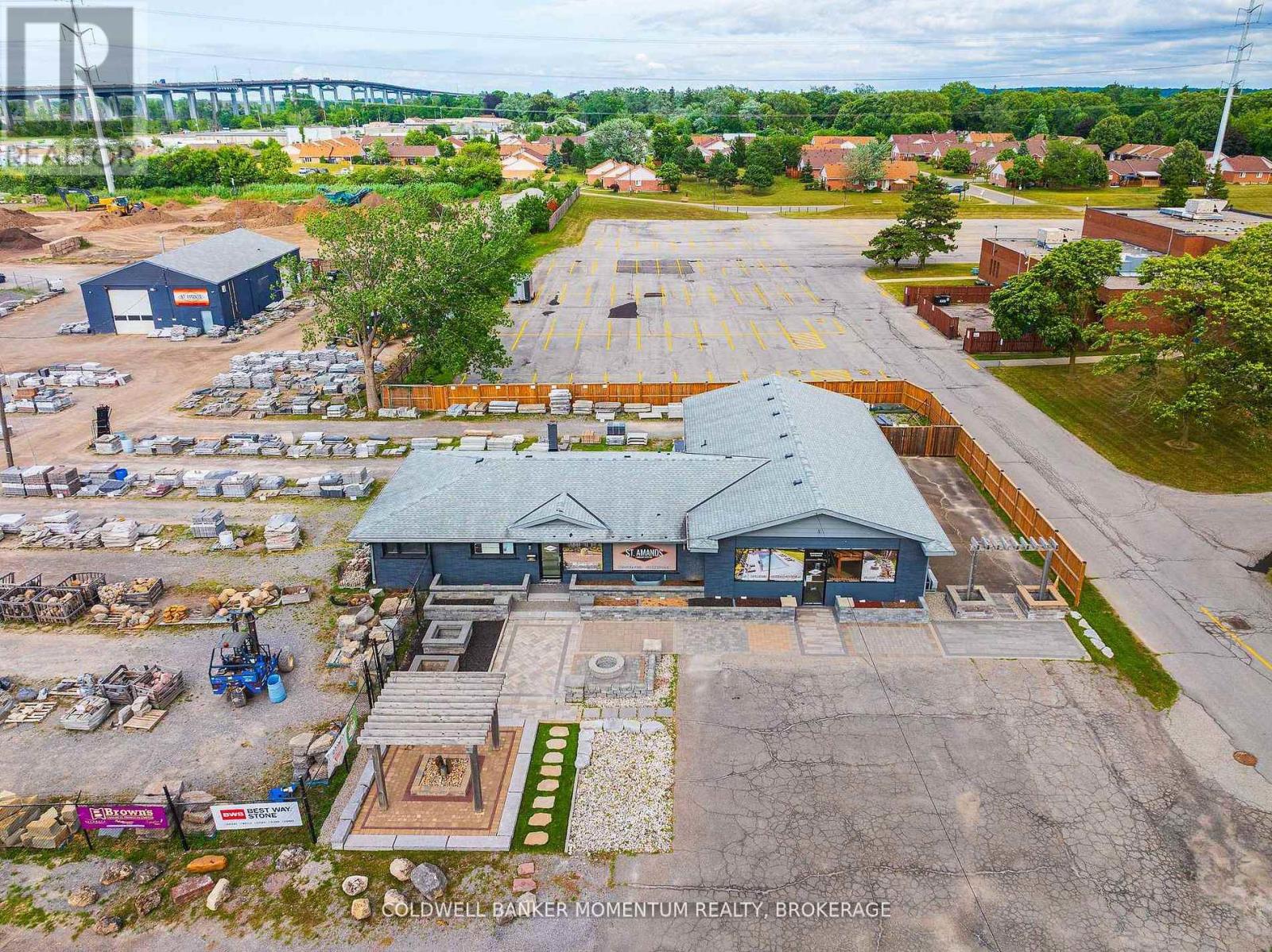 132 Bunting Road, St. Catharines, Ontario  L2P 3G5 - Photo 1 - X13109206