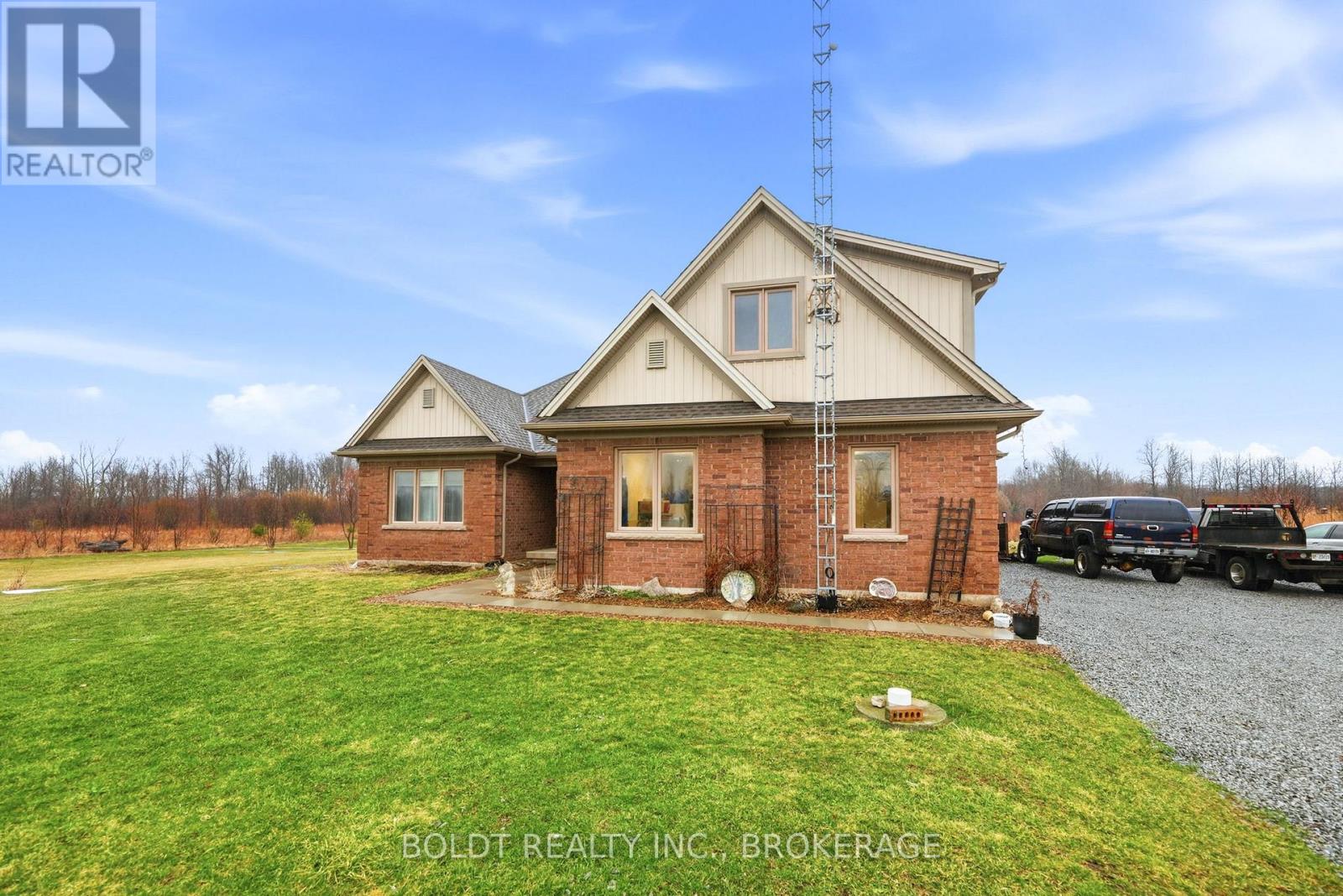 4720 College Road, Fort Erie, Ontario  L0S 1S0 - Photo 2 - X13122680