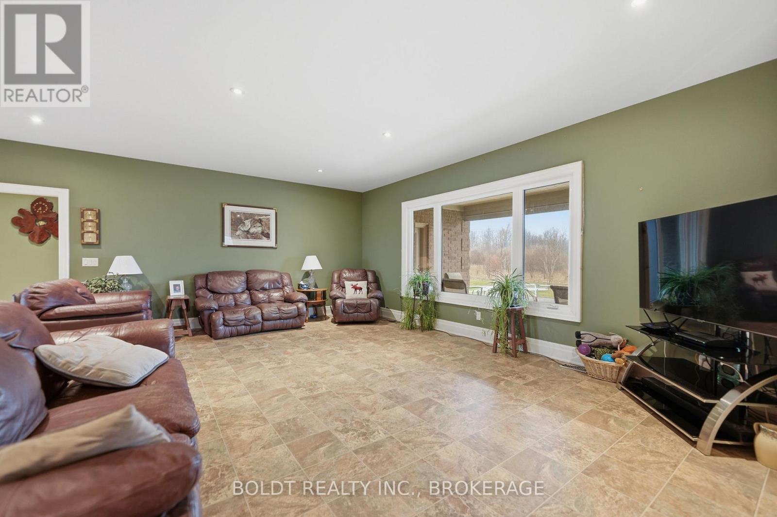 4720 College Road, Fort Erie, Ontario  L0S 1S0 - Photo 8 - X13122680