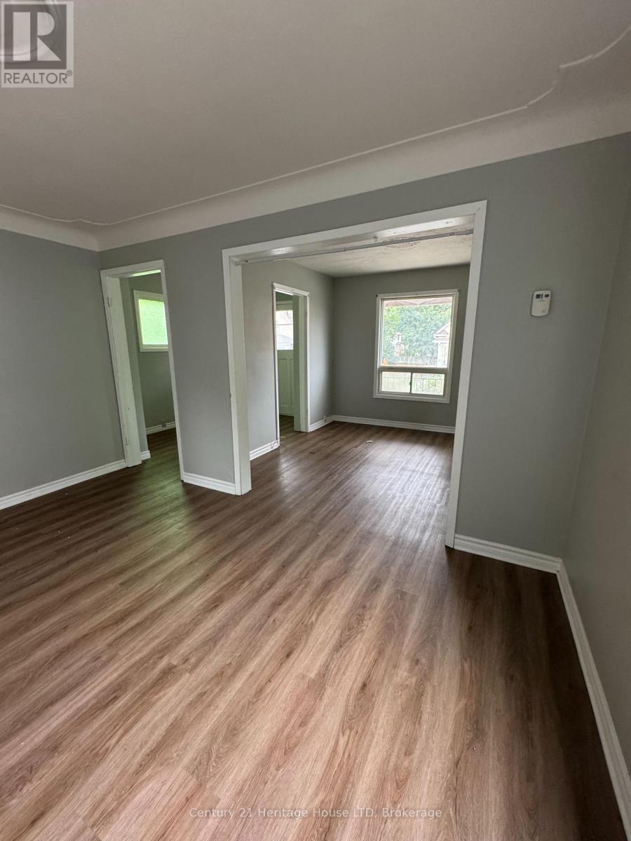 4688 Ryerson Crescent, Niagara Falls, Ontario  L2E 1E5 - Photo 10 - X13123614