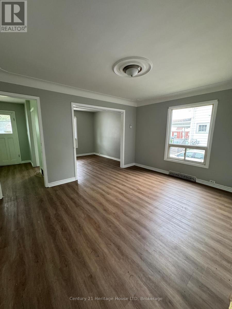 4688 Ryerson Crescent, Niagara Falls, Ontario  L2E 1E5 - Photo 7 - X13123614