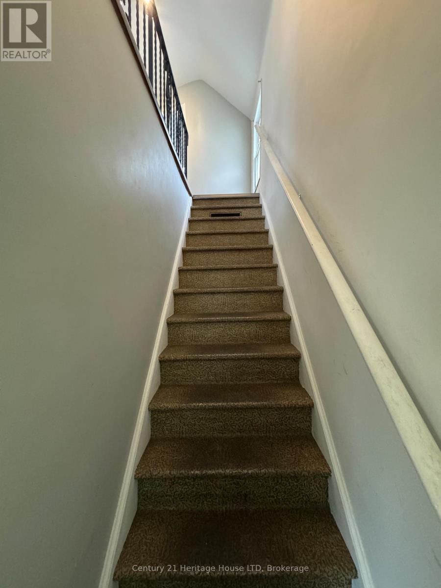 4688 Ryerson Crescent, Niagara Falls, Ontario  L2E 1E5 - Photo 9 - X13123614
